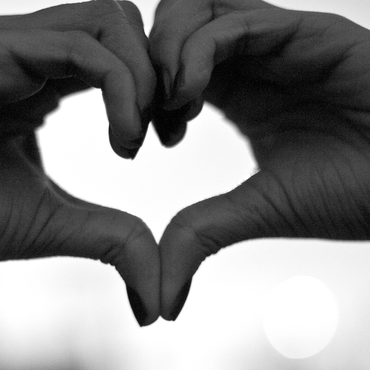 A Deep Dive Into Thomas Elms Philanthropy Giving Back To The Community - x3xttkf