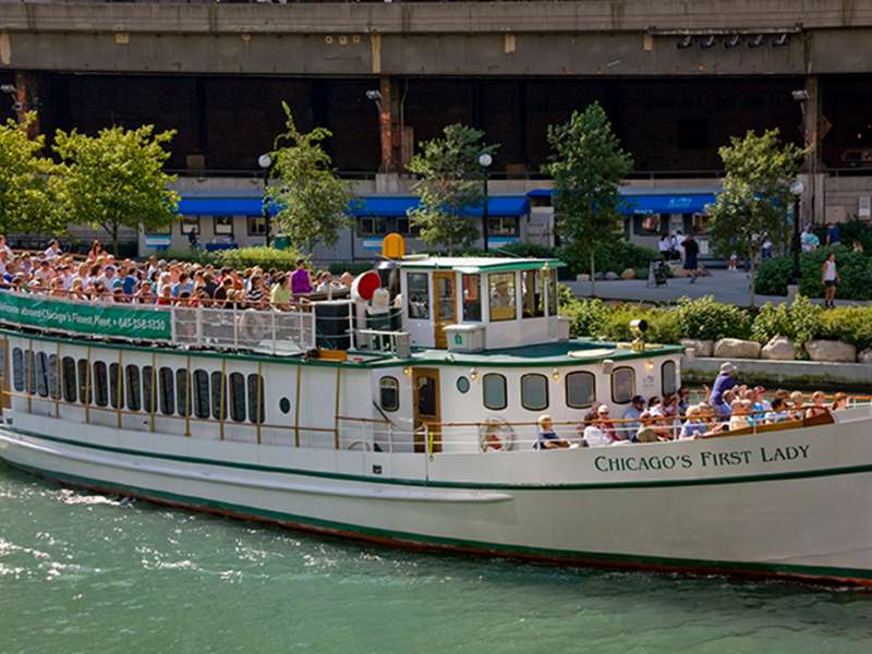 Αποτέλεσμα εικόνας για Chicago’s growing tourism leads to Chicago’s first lady cruises expansion of luxury fleet