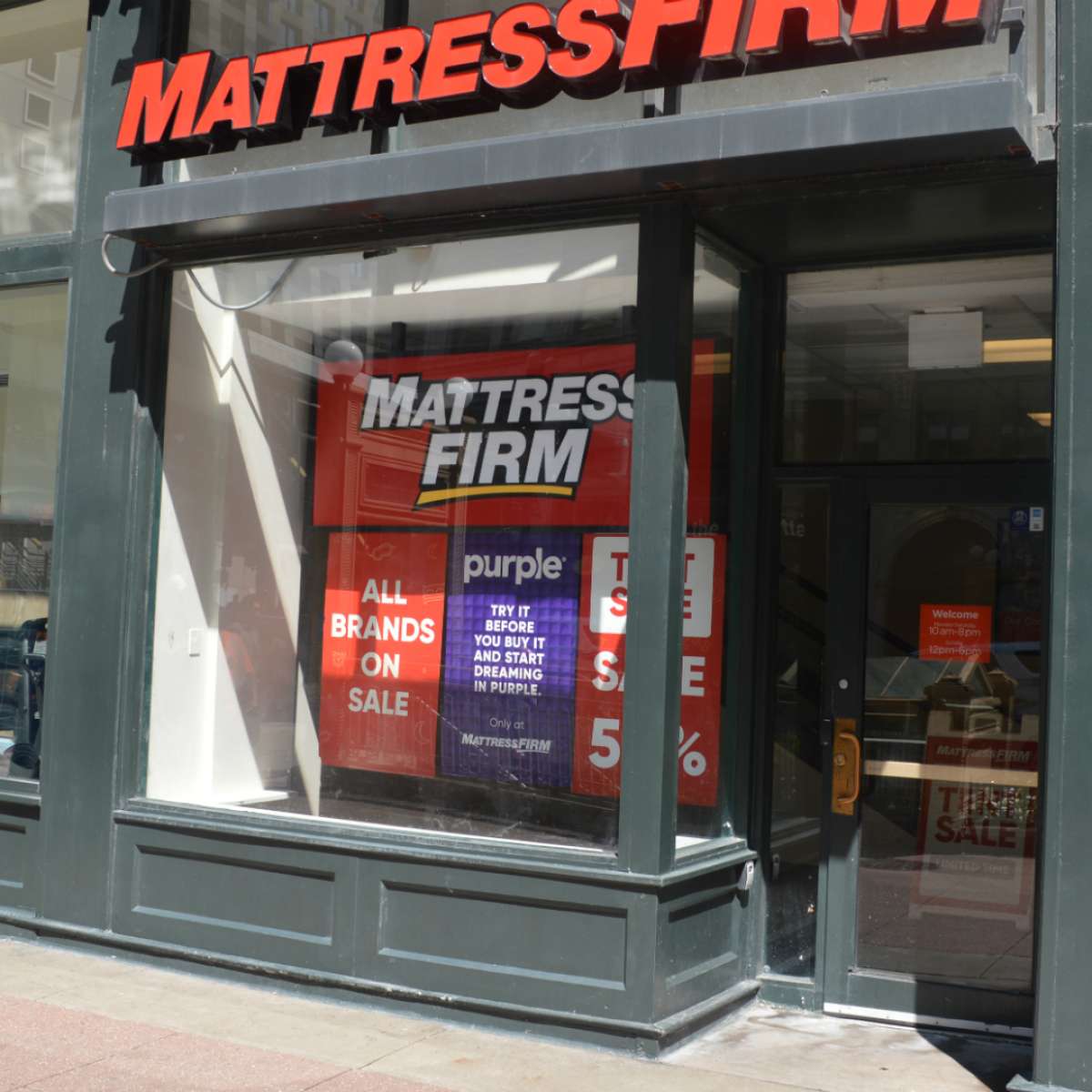 Mattress Firm Loop Chicago