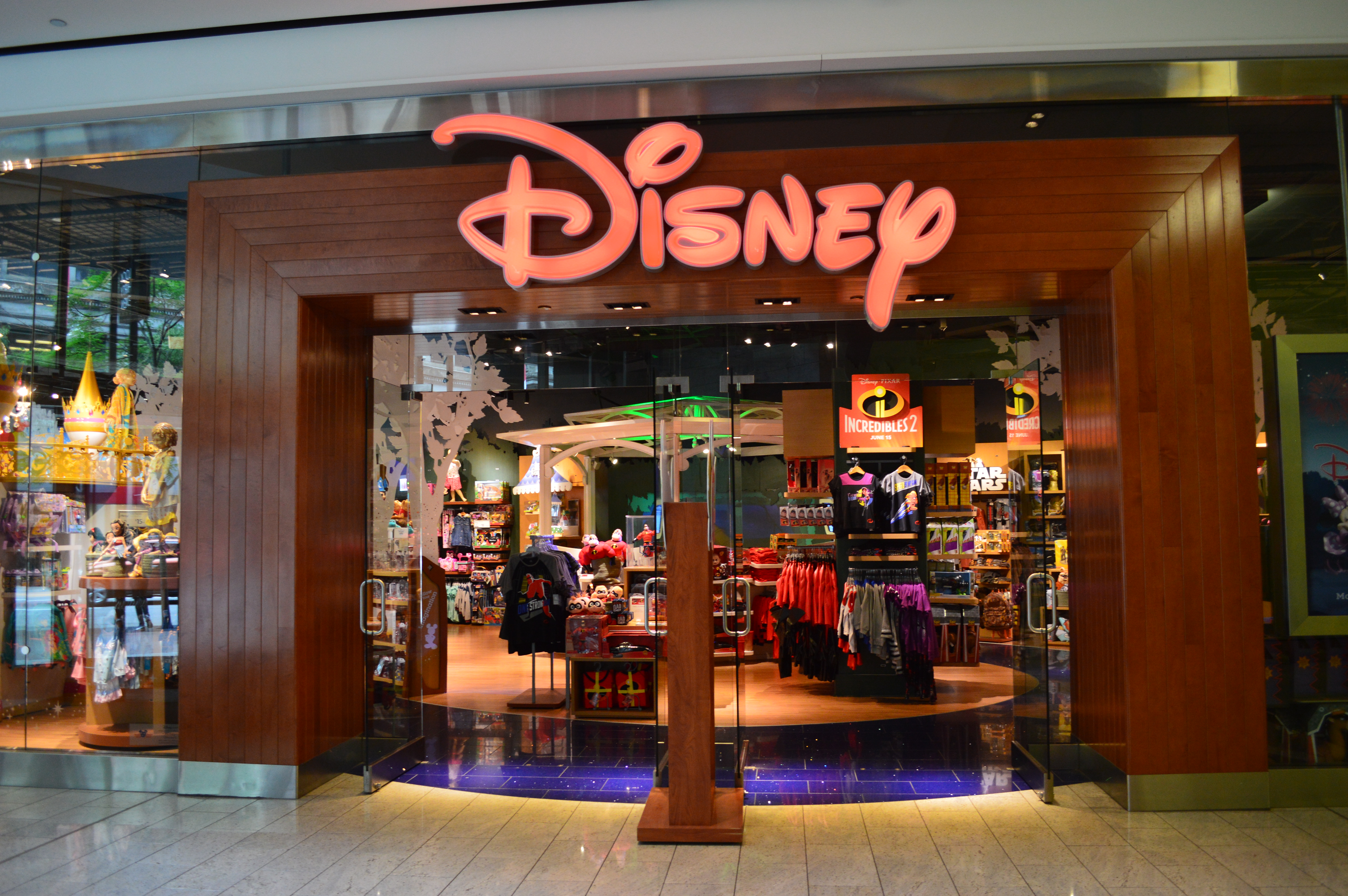 Hoge blootstelling formule Koreaans Disney Store | Loop Chicago