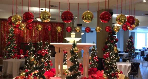 Dine With Santa At Macy S On State Street