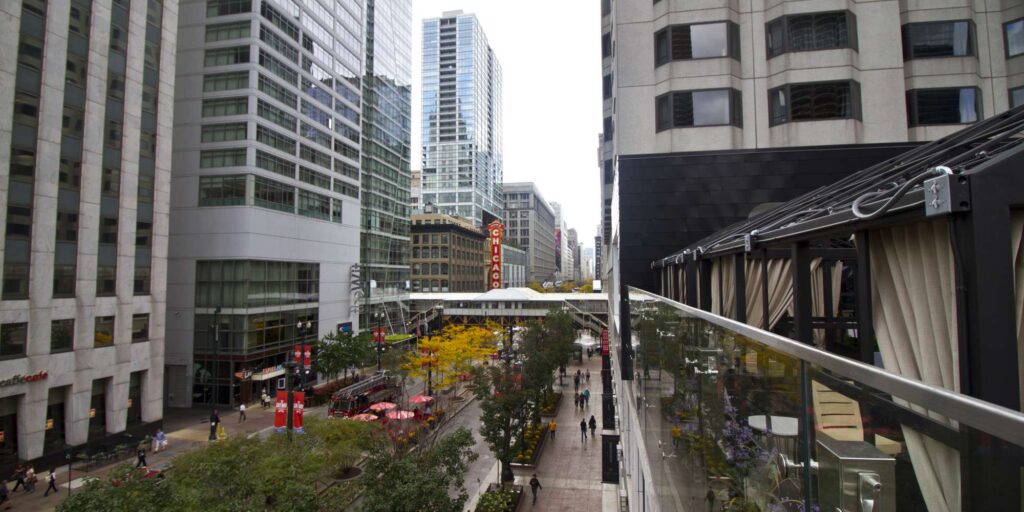 Chicago Loop Alliance monitors the impact of COVID-19 on the Loop