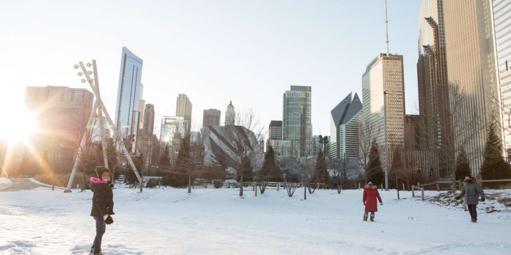 Chicago Loop Alliance’s February report on downtown activity shows notable uptick in pedestrian activity, parking volumes, people in offices