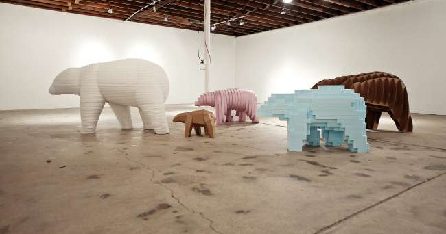Chicago Loop Alliance brings life-size bear sculptures to hibernate in the Pedway this winter