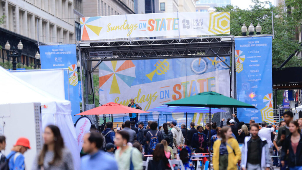Summer tourists and office workers propel the Loop’s economy forward