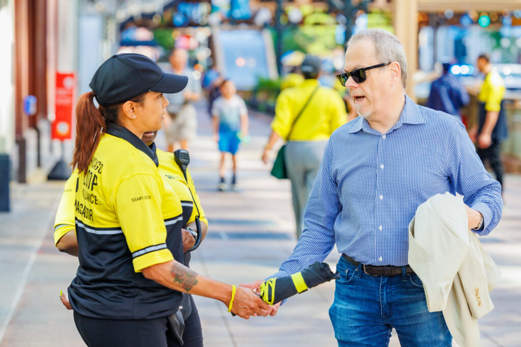 Chicago Loop Ambassador program expands through Loop this summer