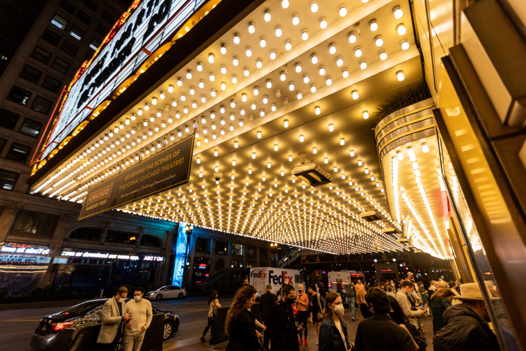 Theatre, events and office workers increase pedestrian traffic in the Loop
