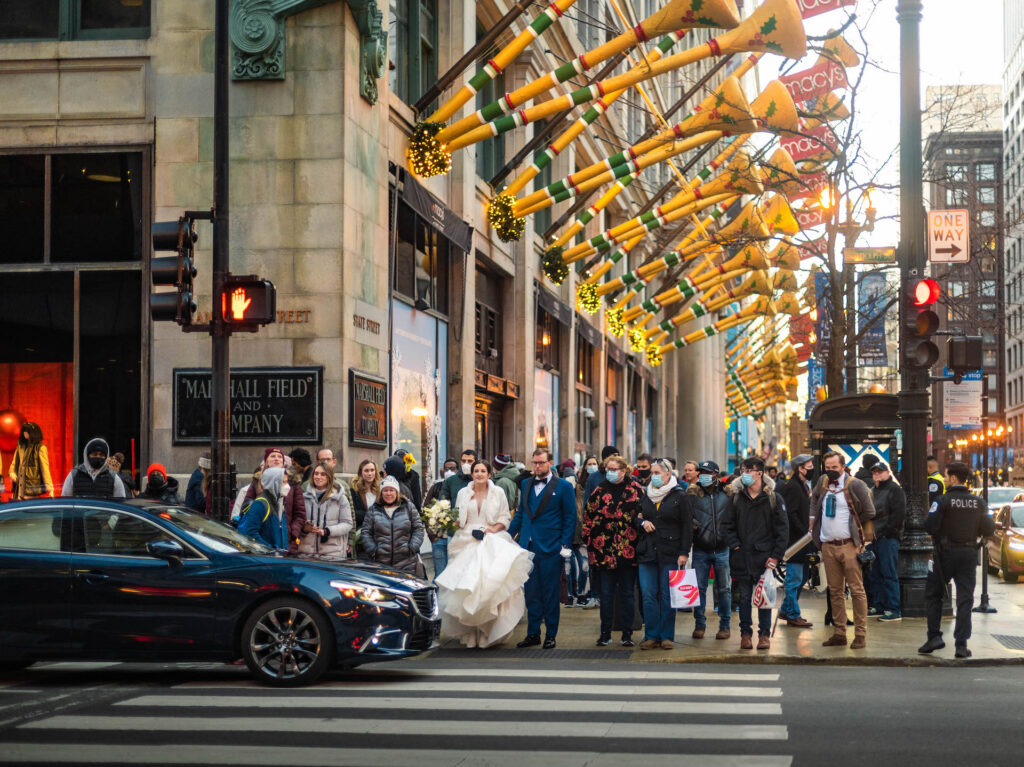 Loop activity rounded out 2021 with record recovery in pedestrians, hotels and offices