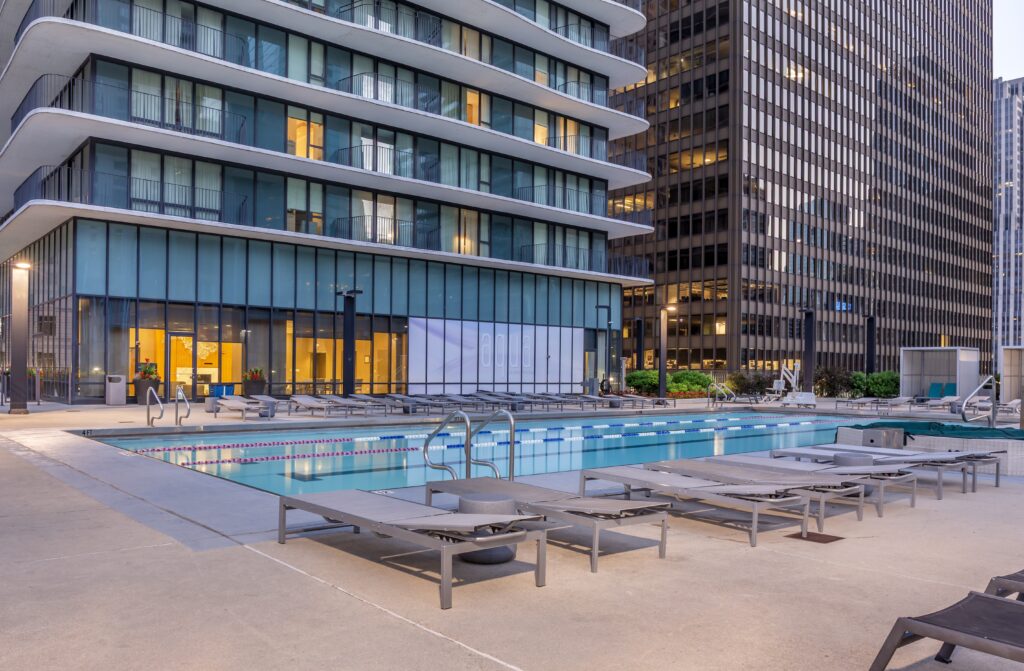 The Radisson Blu Aqua Hotel Chicago